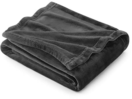Bedsure Fleece Throw Blanket for Sofa - Soft Cosy Fluffy Blankets for Bed, Warm Single Throws for Audlts, Gifts for Women and Men,Dark Grey, 130x150 cm