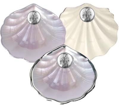 Concha de Bautizo con aplique de La Virgen del Carmen.