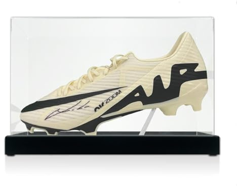 Exclusive Memorabilia Scarpa da Calcio Firmata da Luka Modric. Vetrina