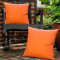 Lewondr Funda de Almohada de PU Impermeable al Aire Libre, [2 PZS] Funda de Cojín Cuadrada, Resistente al Agua con Revestimiento de PU Protección UV para Jardín Patio Sofá Balcón, 45x45cm, Naranja