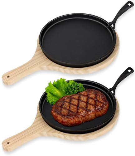OJMHD 2 Set Cast Iron Skillets, 24 cm Cast Iron Sizzling Plates Pan with Wooden Tray & Anti Scald Handle, Round Griddle Fajita Steak Pan for Home Barbecue Kitchen Party Camping Restaurant Serving