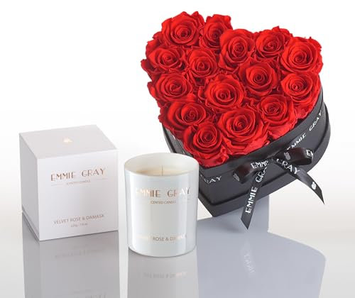 IRRESISTIBLE BRAMBLE SET - Infinity Rosen und Duftkerze - Verführerisches Vibrant Red arrangiert in der herzförmigen Rosenbox kombiniert mit Duftkerze Velvet Rose & Damask