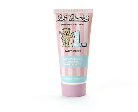 Dr. Bauer’s Baby Zahnpasta First Love Sweet Berries 50ml – Kinderzahnpasta ab dem ersten Zahn – Zahnpflege für Milchzähne – fruchtiger Geschmack – mit Kamille, Hyaluron & Xylitol – Made in Germany | Kinderzahnpasta ab dem ersten Zahn, Zahnpflege für Milchzähne, fruchtiger Geschmack, Hyaluron & Xylitol, Made in Germany
