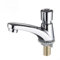Grifo cromado con retardo de tiempo, cierre automático, grifo de ahorro de agua, mezclador de lavabo de baño público, montaje en cubierta de agua fría, funcionamiento higiénico eficiente y manos