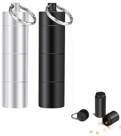 Yueeqian 2 st mini saltkar nyckelring för resor, aluminium kryddströare 3-i-1, utomhus vattentäta bärbara kryddburkar, för camping, picknick, resor (silver, svart)