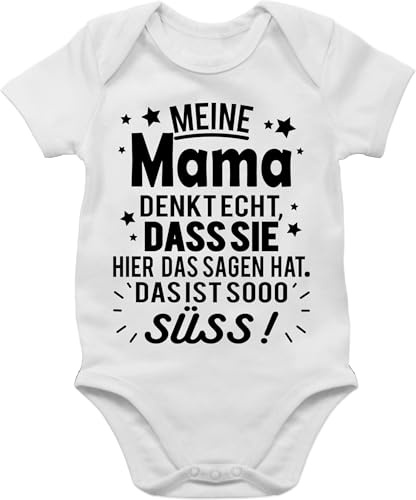 Shirtracer - Baby Body Kurzarm - Sprüche - Meine Mama denkt echt, dass sie hier das Sagen hat. Das ist sooo süß! - schwarz