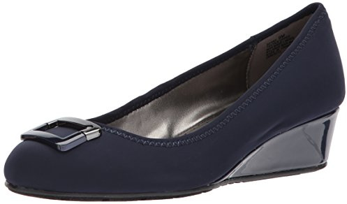 Bandolino Women's Tad Pump, Navy Lycra, 7.5