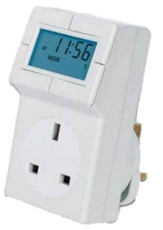 Timeguard TRT05 Plug In Electronic Thermostat with Built In 24 Hour Programmable Timer - No Wiring Required - Ideal for Controlling Radiant, Convector and Fan Heaters as well as Oil Filled Radiators,