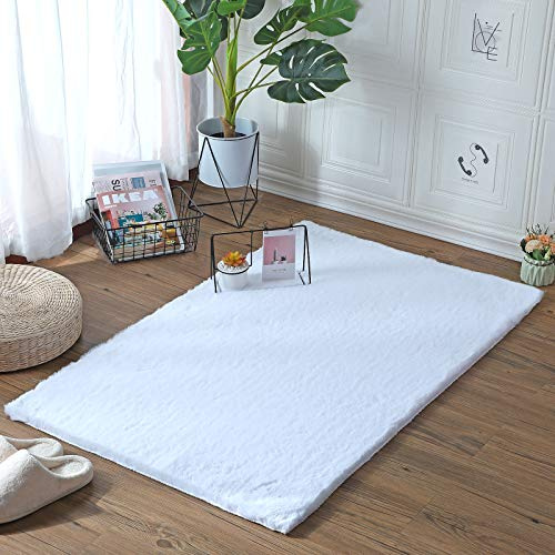 Tappeto in Finta Pelliccia di Coniglio, Falso Tappeto di Pelle di Pecora per Stanza da Letto o Soggiorno | Copertura Soffice per Divani e Sedie (Bianca, 75x120cm)