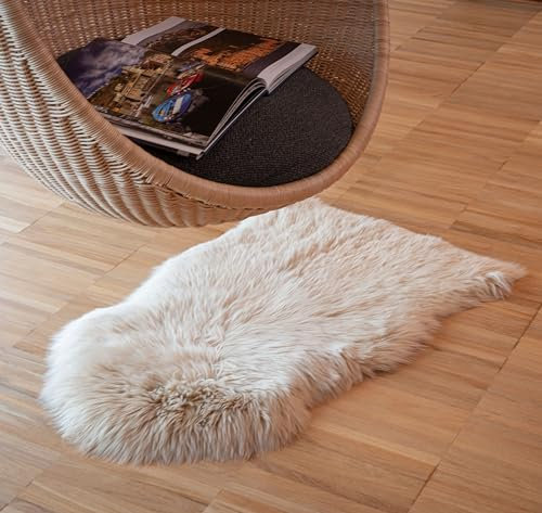 IPEA Lammfell Farbe Beige - Teppich aus echtem Schaffell - Made in Italy - 100/110 cm - Natürliche Lammfell Teppich Wohnzimmer - Weiches und Dickes Fell - Deko Fell Schlafzimmer