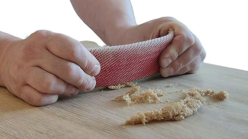 schneidbrettguru I Schneidebrett Reiniger I Hygiene-Schaber I entfernt Schnitte, Flecken, Gerüche I Schneidebrett Holz Pflege I Ziehklinge für Kunststoff [ von Hand geschärft mit magnetischem Halter]