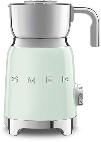 Smeg, Montalatte Multinfuzione MFF11PGEU, con Sistema ad Induzione, 6 Programmi Preimpostati, Una funzione Manuale, Caraffa Removibile da 600 ml, Tappo Misuratore, Avvolgicavo, 500W, Verde Pastello