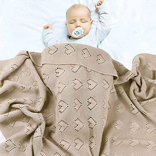 Couverture Bébé en Tricot, Surwin Couvertures Tissée de Moelleuses, Amour Modèle Creux, Naissance Literie Bébé Chaud Hiver Gigoteuses d?emmaillotage pour Enfant Fille Garçon (Beige,100x80cm)