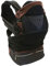 Boppy Babytrage Adjust Comfit, ergonomisch und sicher für Babys Hüfte und Rücken, Yoga-inspiriertes Material, atmungsaktive Netzeinsätze, schwarz, ab Geburt bis 15 kg