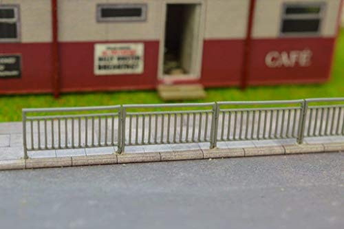 LX043-OO Laser Cut Pedestrian Railings With Sight Gap By Scale Model Scenery For OO Scale Model Railway Layouts & 1:76 Diecast Dioramas