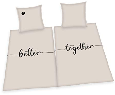 Herding Better Together Partnerbettwäsche-Set, 2 x Kopfkissenbezug 80 x 80 cm, 2 x Bettbezug 135 x 200 cm, Mit leichtläufigem Reißverschluss, Baumwolle/Renforcé