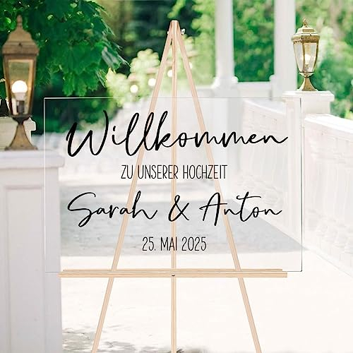 Miss Lovely WILLKOMMENS-Schild für die Hochzeit personalisiert mit Namen des Brautpaares & Hochzeits-Datum Material: Acryl Farbe: transparent Druckfarbe schwarz Größe A2 42,0cm x 59,4cm