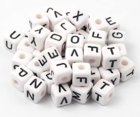 Acryl Buchstaben 10x10mm - exakt abgezählt, von jedem Buchstaben 2 Stück, Buchstabenwürfel Perlen Spacer Zwischenperlen Würfel für DIY-Schmuck, Buchstabe Schnullerketten zum auffädeln (52 Stück)