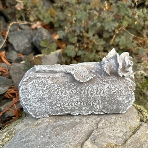 eberin365 GRABWELT – Trauerstein Rose 15x5x8cm - Wetterfester Gedenkstein, Polyresin in Steinoptik mit Spruch 'In stillem Gedenken'