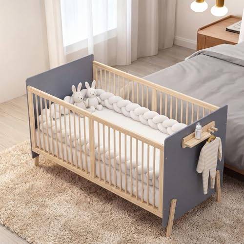 Massivholz-Babybett 70 x 140 cm, 3-fach höhenverstellbar, Beistellbett | Abnehmbares Seitengitter, flexibel als Babybett oder Anschlussbett nutzbar, ohne Matratze