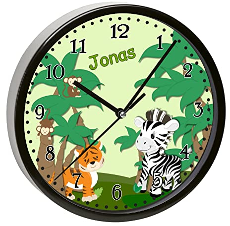 CreaDesign, Wanduhr für Kinderzimmer Dschungel, Kinderuhr schwarz mit Quarz Uhrwerk, personalisiert mit Name, Durchmesser 19,5 cm