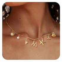 TOLOWOBK Gold Kette mit Buchstaben Muschel Perlen Seestern Charm Choker Kette Damen A-Z Buchstaben Ketten 18 Karat Vergoldet Halskette Damen Meer Weihnachten Geburtstag Geschenke für Frauen Mädchen