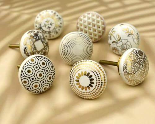 ARTISNO Lot de 8 boutons de porte en céramique doré et blanc crème – Assortiment de motifs vintage et shabby chic pour meubles d'intérieur, armoire, placard, tiroir