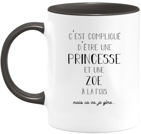 quotedazur Café-Croissant - Mug Prénom Zoe Compliqué D'Être Une Princesse Et Une Zoe Mais Ca Va Je Gère - Cadeau Noël Prénom Tasse - Noir/Céramique