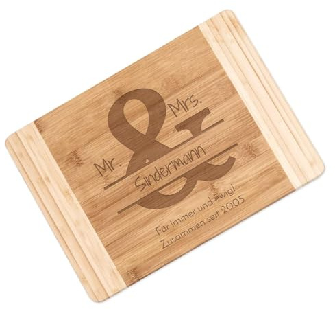 Maverton Bambus Holzbrett mit Gravur - Schneidebrett - Küchenbrett - Größe: 35x25 cm - groß und massiv - für Paare - zum Hochzeitstag - zur Hochzeit - zu Weihnachten - Mr. & Mrs.
