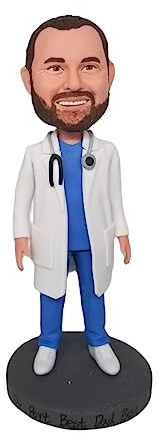 Custom Doctor Wackelkopf, personalisierte Fürsorge-Figur für Väter, hergestellt aus Ihrem Foto, männlicher Arzt in blauen Peelings mit weißem Mantel, handgefertigtes Ton-Geschenk für Vatertag, Büro