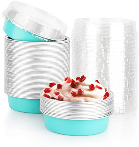 Beasea Mini moldes para tartas con tapas, 4 pulgadas, paquete de 50 moldes desechables para tartas, 8 onzas, elegantes moldes de aluminio azul para tartas, quiche y tarta de queso