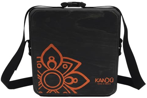 Die Kandu Mashbox ist der erste tragbare Drum-Shaker, der kleine Cajon entwickelt wurde, um die Bedürfnisse jedes Percussionisten zu erfüllen (schwarz)
