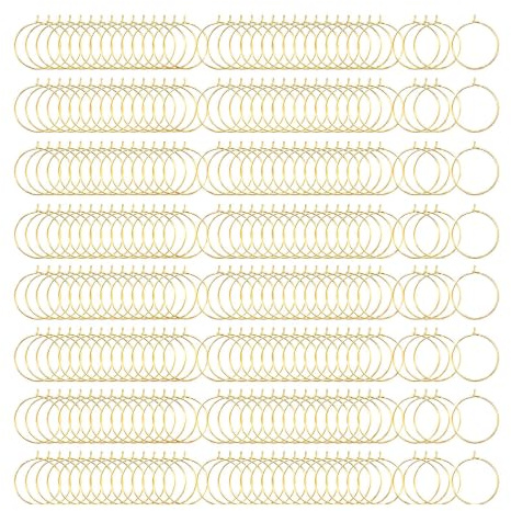 LUVDECO 200 Stück Weinglas Anhänger Ringe Glasmarkierer mit 25mm Ohrringe Selber Machen Set Glas Markierung Trinkgläser Goldfarbene Ringe für Cocktail Getränke – zum Befüllen mit Perlen & Charms