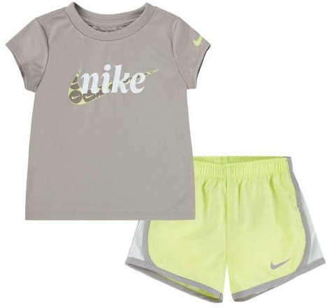 Nike Essentials Tempo Set