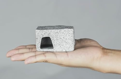 GRNLO Stone Cave S | Aquarium Deko Höhle aus Keramik für Garnelen, Krebse & Welse | Natürliches Versteck mit 2 Öffnungen | Fördert Biofilme & Wasserqualität | 8,5 x 5,4 x 4,5 cm