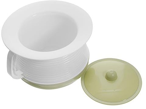 WRITWAA Portable White Plastic Chamber Pot with Lid, Compact and Thickened Urinal Basin for Elderly Adults, Suitable for Bedroom and Travel Use