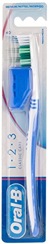 Spazzolino Manuale Oral-B 1 2 3 Classic Care Medio, Delicato Su Denti E Gengive, Con Setole Medie