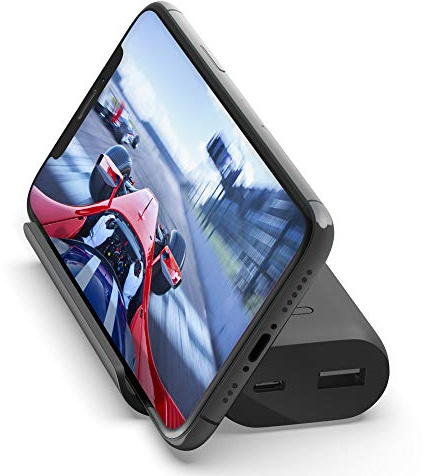 Belkin Batteria esterna per il gaming con supporto Boost Charge (power bank portatile 5K con supporto per smartphone, due porte a ricarica rapida USB-C e USB-A, colore nero)