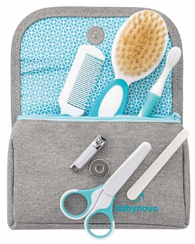 babynova Hälsovårdsset - Viktigt babyvårdskit med 12 babytillbehör - Kam, borste, tandborste, sax, nagelklippare och 6 nagelfilar - för hemmet och resor