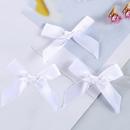 100 Stück 6x6.5cm Satinband Schleifen,Satin Band Deko Schleifen Fertigschleife Geschenkschleifen für DIY Handwerk Hochzeit Weihnachten Valentinstag Deko Karte Herstellung von Verzierungen,Weiß