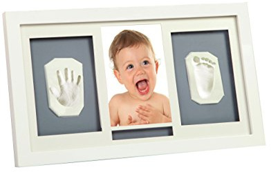 Adora NP 018 - Bilderrahmen mit Abdrücken als Erinnerung zum Selbstgestalten aus einer Gips ähnlichen Knetmasse für Hand und/oder Fußabdrücke für dein Baby. Perfekt für die Taufe als Taufgeschenk