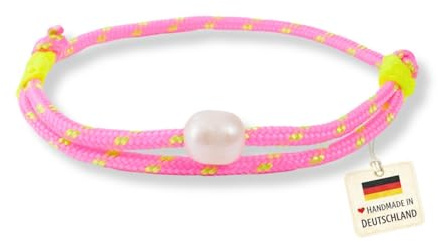 happymaker - Boho Schmuck für den Sommer, wasserfest und handmade in Deutschland, Surfer Armband Damen aus Segeltau mit echter Süsswasserperle, Buchstaben und Anhänger
