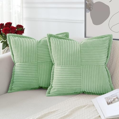 Artscope 2er Set Kordsamt Kissenbezüge Samtkissen Weich Dekokissen Dekorativ Kissenbezug Modern Kissenhülle Umwickelte Kante Sofakissen für Wohnzimmer Schlafzimmer Grün, 45x45cm