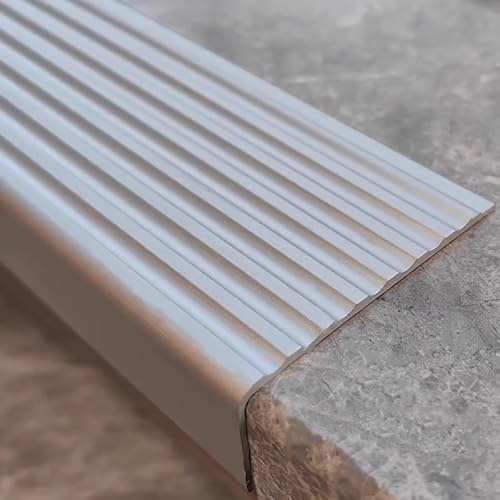 L-förmiger Treppenkantenprofil Alu, Treppenkantenprofil Selbstklebend Winkelprofil Kantenprofil, Wasserdicht und Rostfrei, für Treppen im Innen- und Außenbereich(Silver,150x5x2cm/59x2x0.8in)