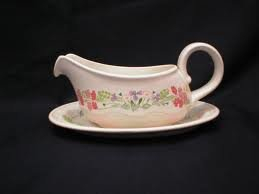 WILD GARDEN POOLE POTTERY GRAVY BOAT & STAND - NEW -