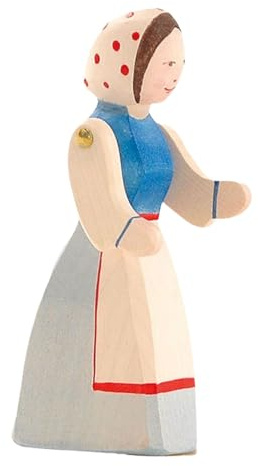 Ostheimer 10901 Bäuerin aus Holz Höhe 13,5cm aus der Serie Familie & Bauernhof