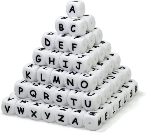 UCLEVER Lot de 78 perles carrées en silicone avec lettres de l'alphabet de A à Z pour bracelets 12 mm, colliers, porte-clés, fabrication de bijoux, blanc