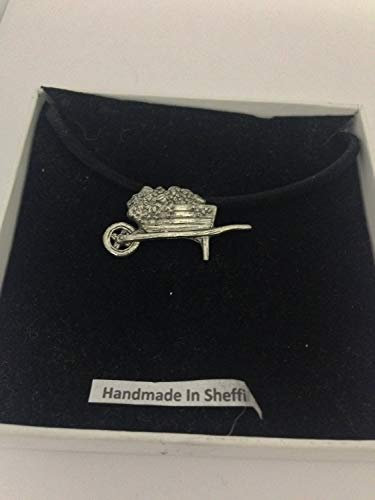 Carriola pp-g13 peltro inglese fatto a mano su un cordoncino nero collana 41 cm