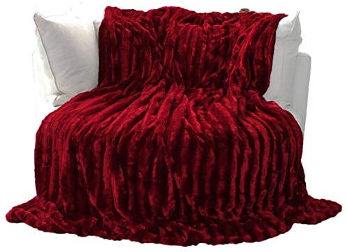 Brandsseller Kuscheldecke Fellimitat doppelseitig XXL 220x240 cm – Flauschige Kunstfelldecke Sofa & Bett, warme Luxus Wohndecke, weich & gemütlich - 100% Polyester, waschbar – Rot