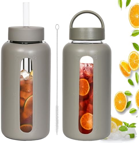 800ml Glas-Wasserflasche mit Strohhalm-Deckel - Großmundige Glas-Sport-Wasserflasche mit Silikonhülle + 2 verschiedene wiederverwendbare auslaufsichere Deckel (BPA-frei) für Outdoor-Sport (Grau)